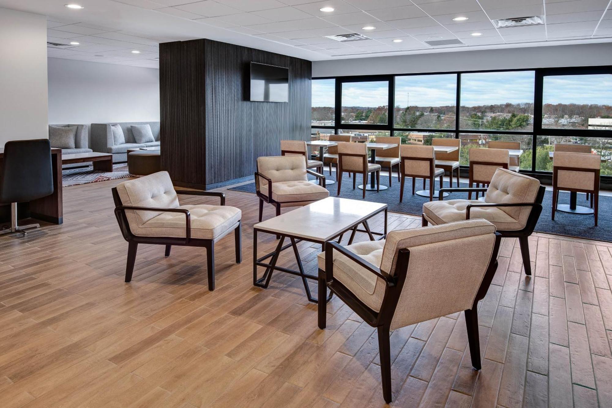 Sheraton Eatontown Hotel Eksteriør billede