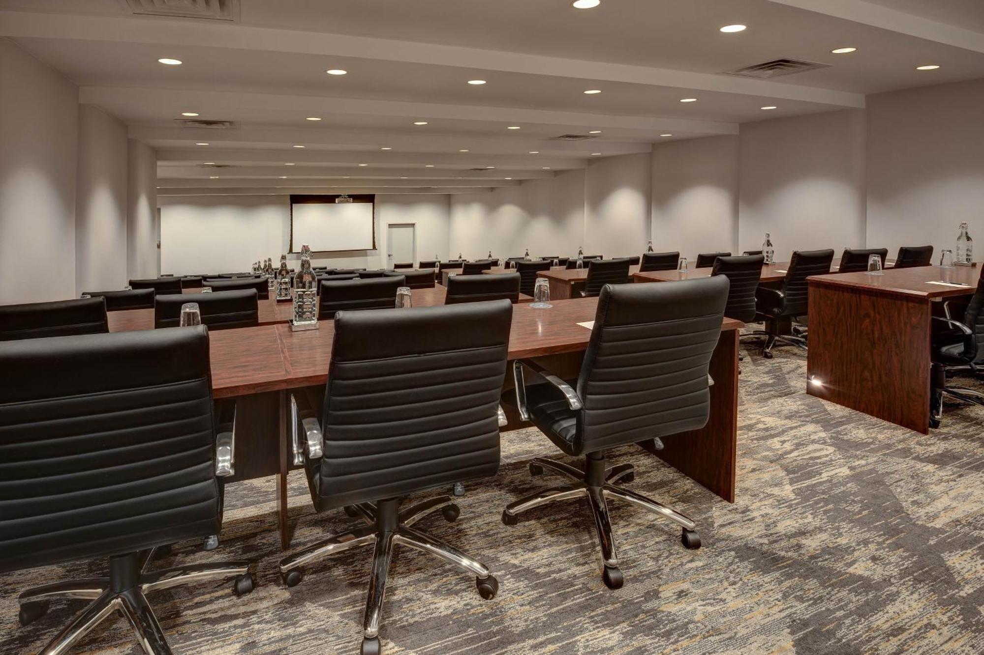 Sheraton Eatontown Hotel Eksteriør billede